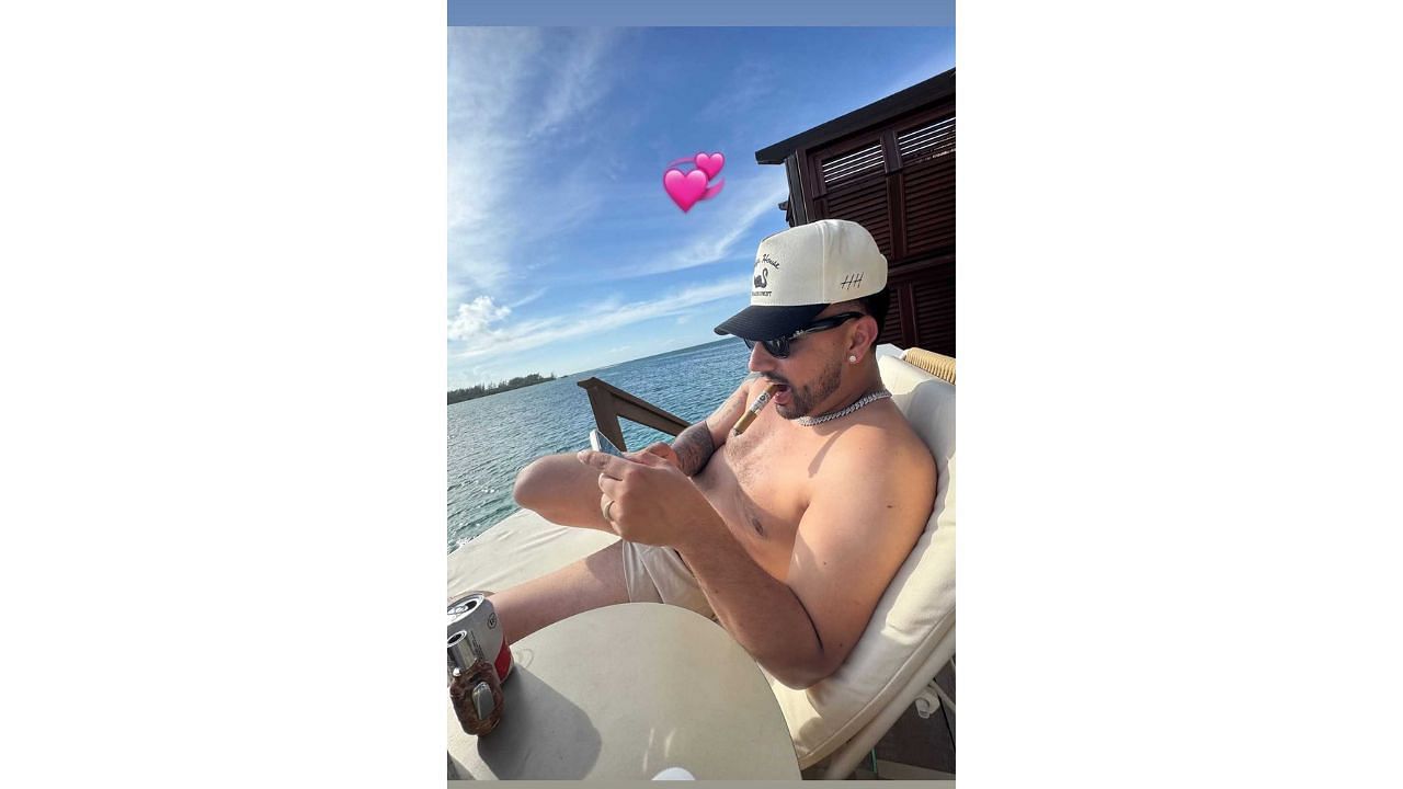 Nestor Cortes Jr.'s wife captured a moment by the beach with her husband (Instagram/alondraesterasrussy)